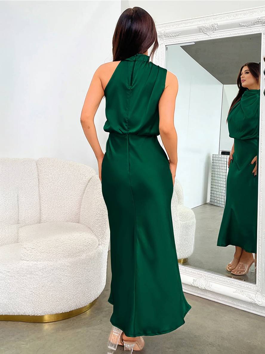 Robe Longue Élégante | Satin, Coupe Asymétrique, Col Roulé, Licou, Sans Manches, Soirée & Mariage