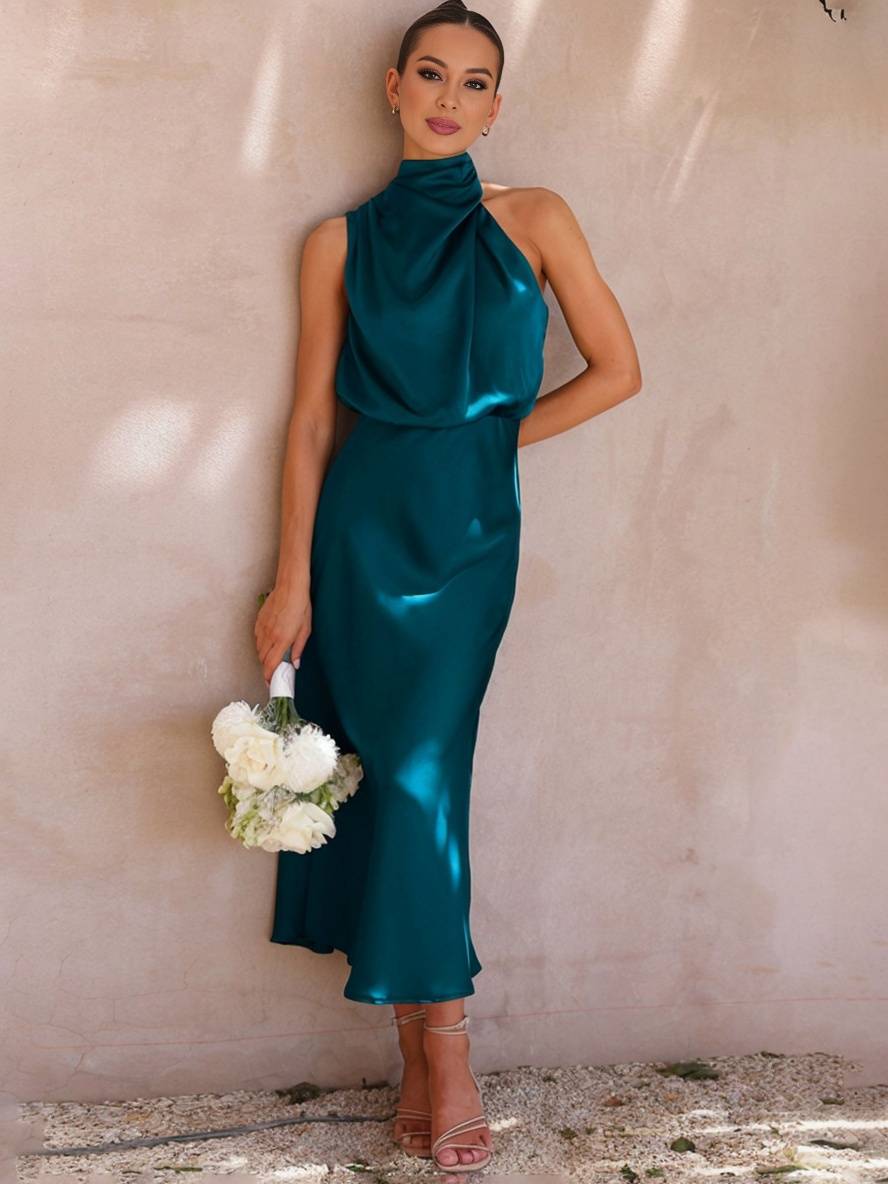 Robe Longue Élégante | Satin, Coupe Asymétrique, Col Roulé, Licou, Sans Manches, Soirée & Mariage