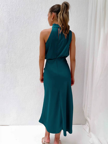 Robe Longue Élégante | Satin, Coupe Asymétrique, Col Roulé, Licou, Sans Manches, Soirée & Mariage